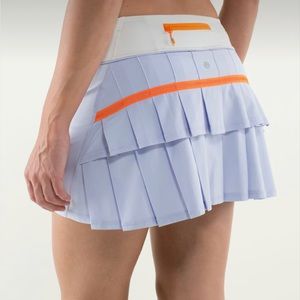 Lululemon Pacesetter skirt - size 6 Cool Breeze/Nimbus